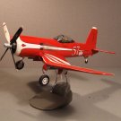 1/48 skaalan malli on jo sen verran iso, ett� sen alle kannattaa asentaa t�m� tukevampi hopeanharmaa jalusta.