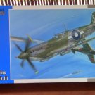 Special Hobby:n Supermarine Seafire Mk.III "Last Fights over Pasific" rakennussarja No. SH 48052:n kansikuva; Mr. Hajekin maalaus "Seafire �ss�" aliuutnantti Richard Reynolds:n Seafire LF.Mk.IIIc koneesta.
