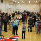Yleis��, t�ss� muovimallit, rc-autot, pienoisrautatiet ja lennokit yhdist�v�ss� n�yttelyss� k�vi p�iv�n aikan runsaasti